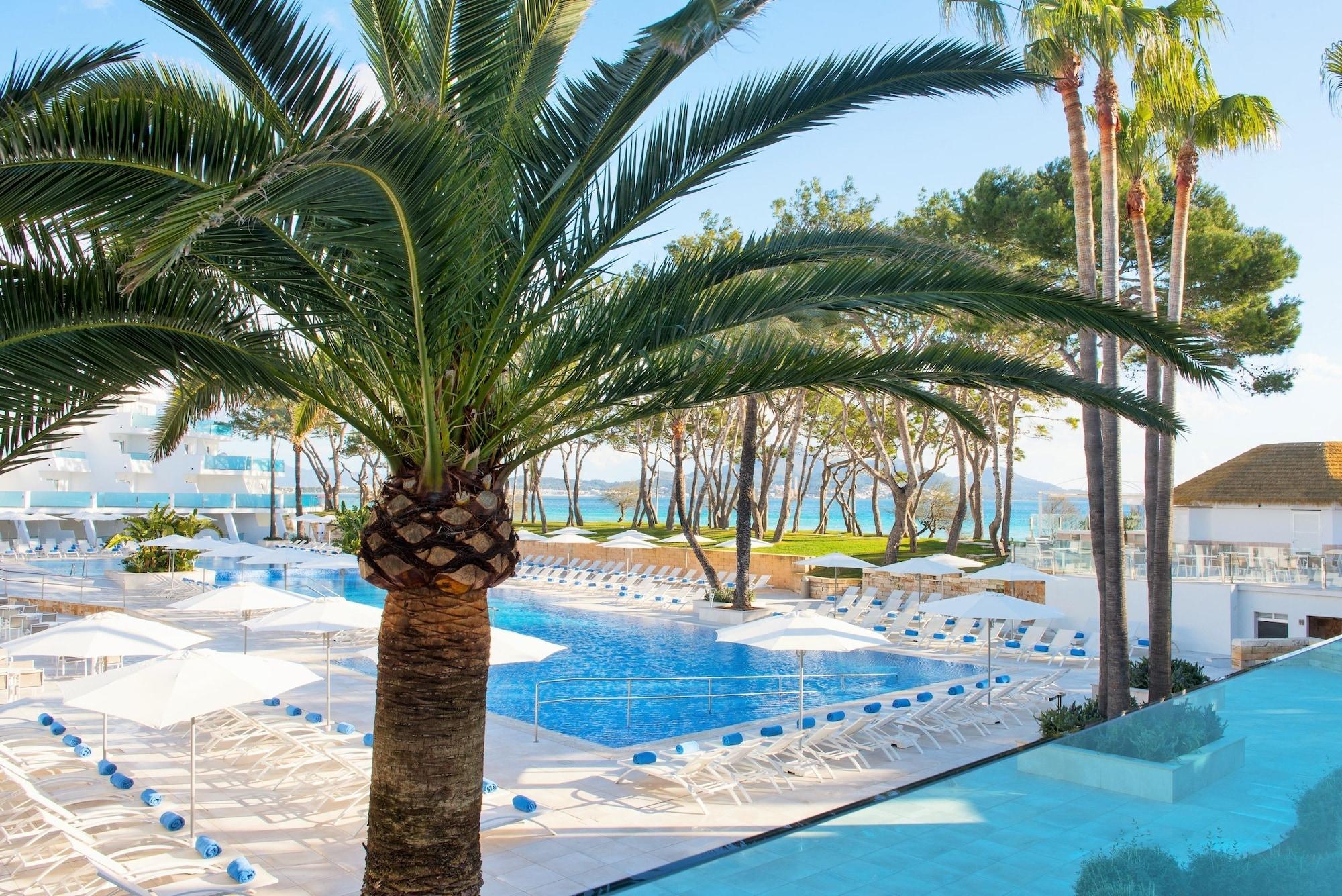 Iberostar Waves Playa De Muro Playa de Muro  Exterior photo